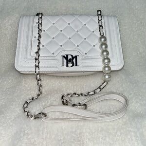 BADGLEY MISCHKA White Quilted Crossbody Purse